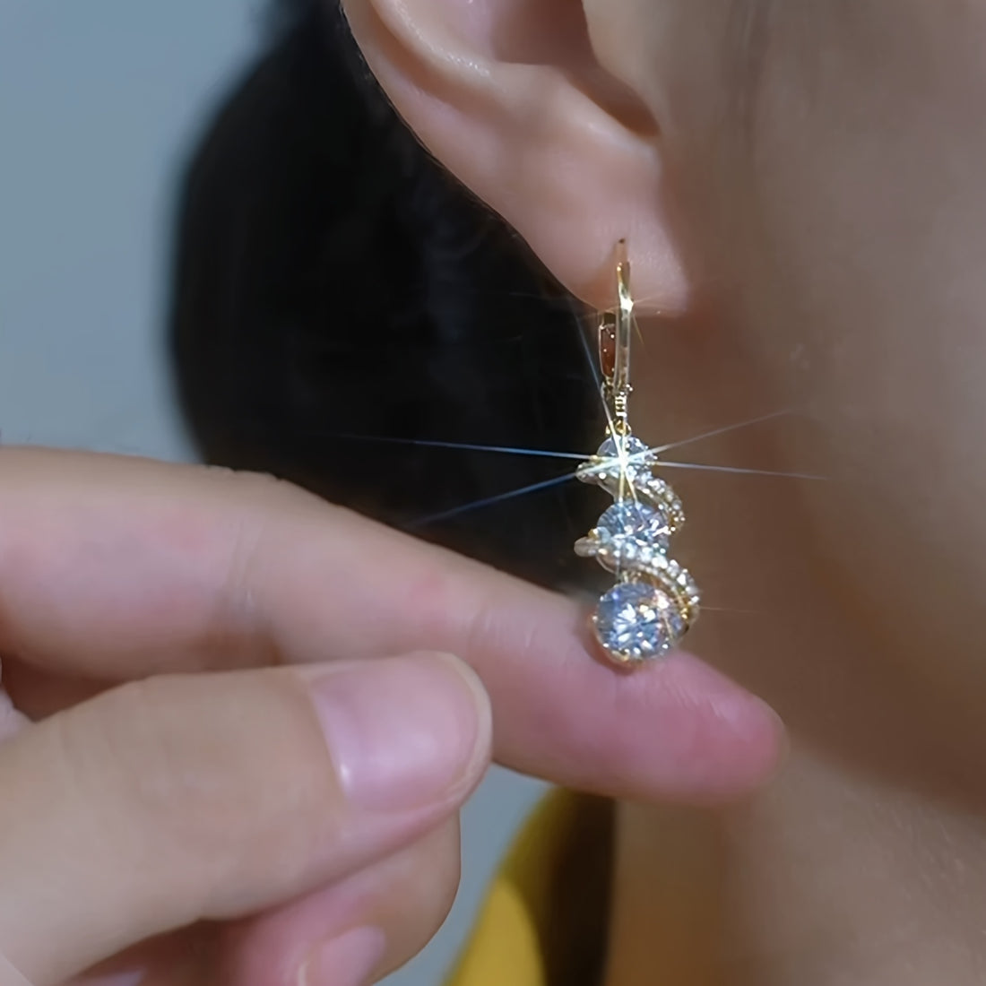 light luxury wrapped zirconia tassel
