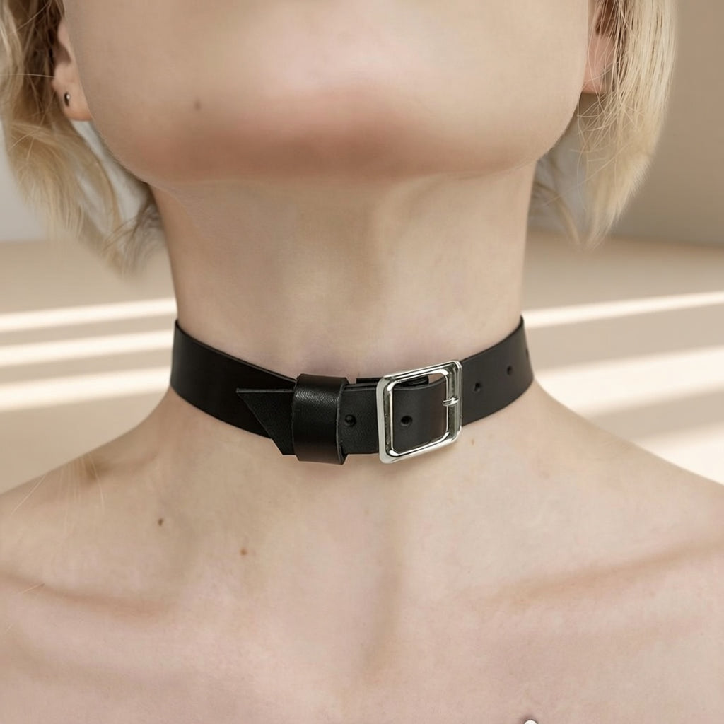 a minimalist womens fashion collar adjustable size solid