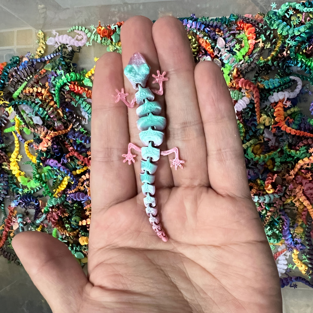 random color 20pcs 3d printed small geckos length 9cm pla