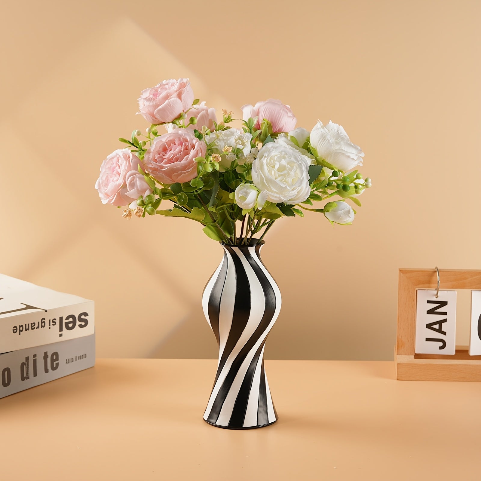 modern   abstract twisted resin vase black white