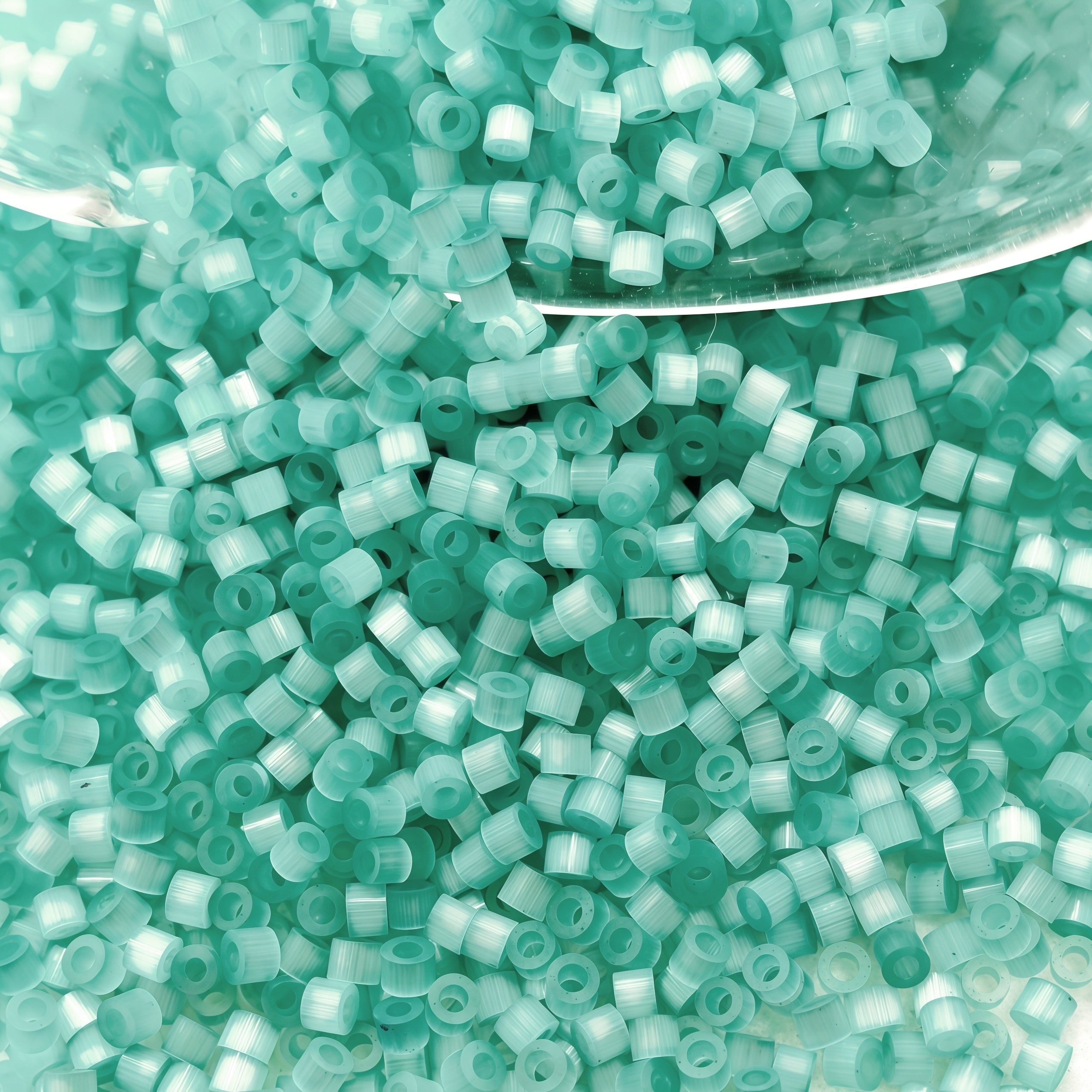 bead kit   1 6mm bright glass seed beads   900pcs